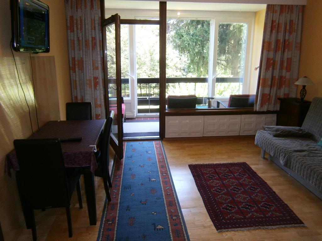 Ferienwohnung "Isidora" Villach Esterno foto